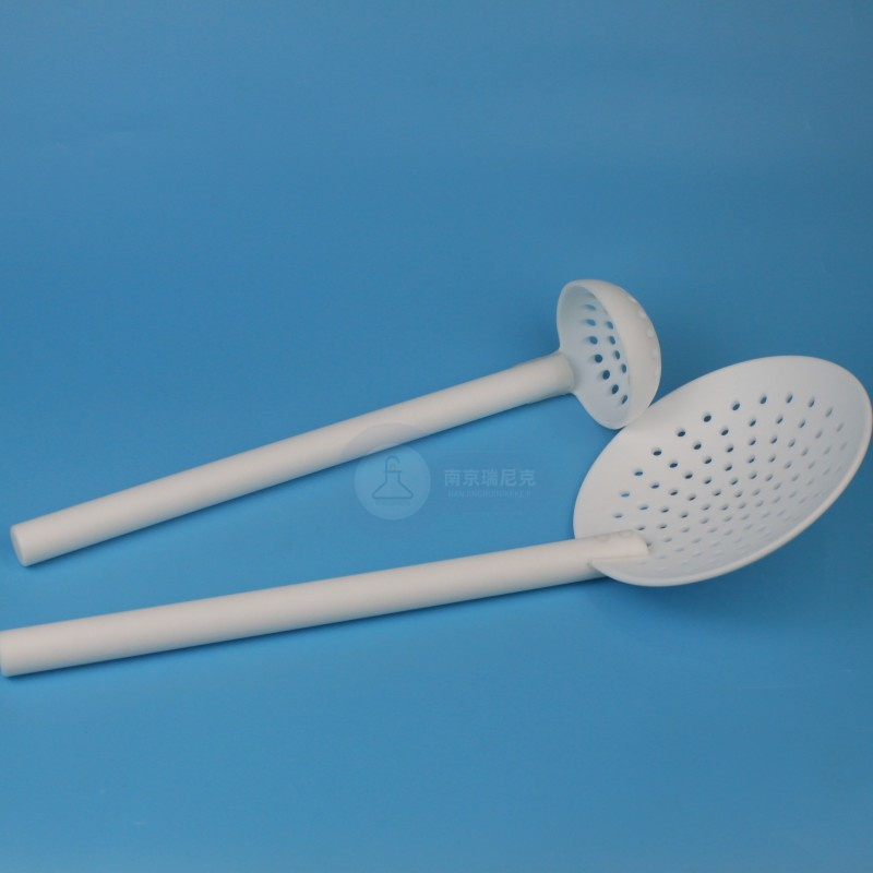 長(cháng)柄四氟漏勺PTFE耐酸堿漏勺可定制耐腐蝕耐高溫廠(chǎng)家支持四氟定制